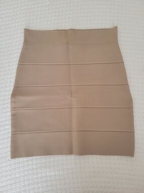 BCBGMaxAzria Taupe Bandage-Style Mini Skirt